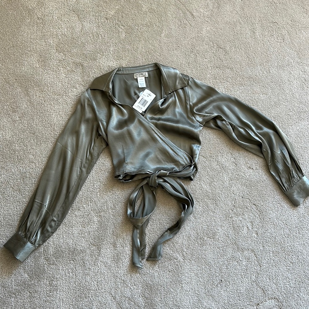 Lspace Gwen wrap top - Picture 2 of 4